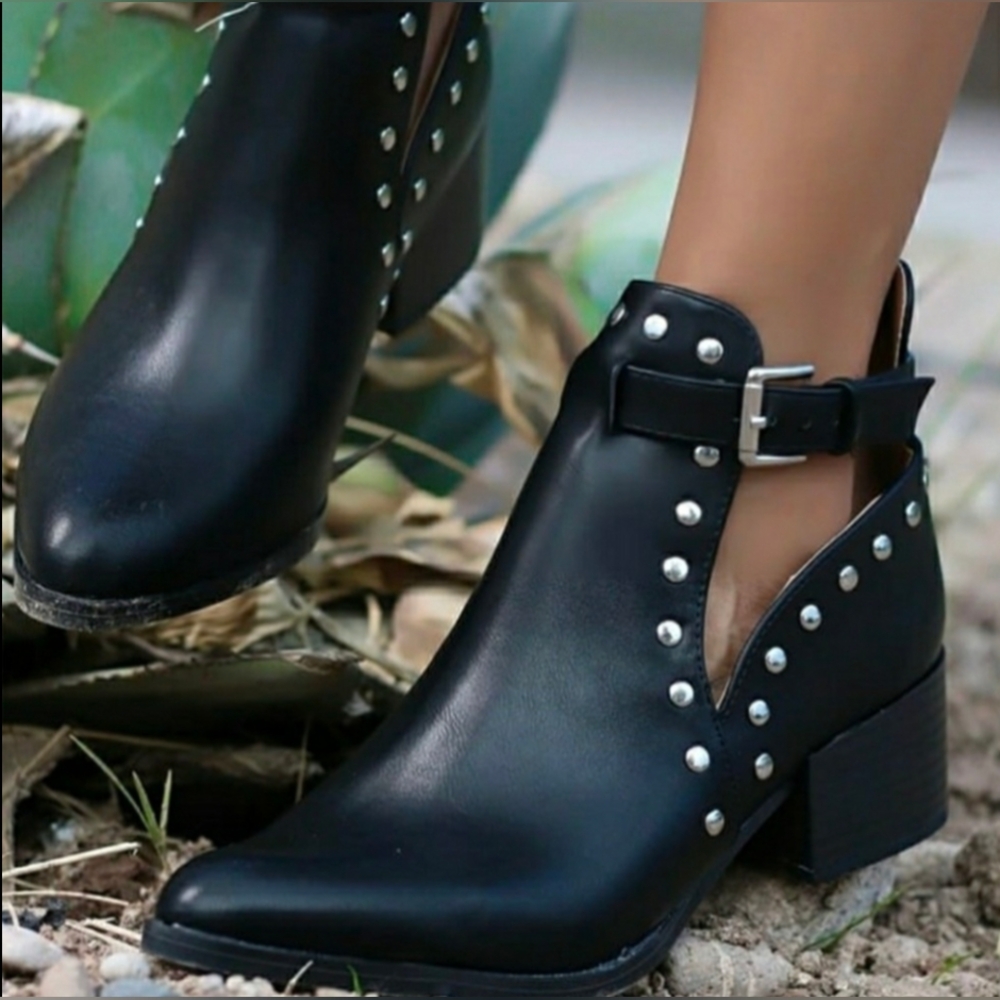 Faux leather studded bootie Size 9